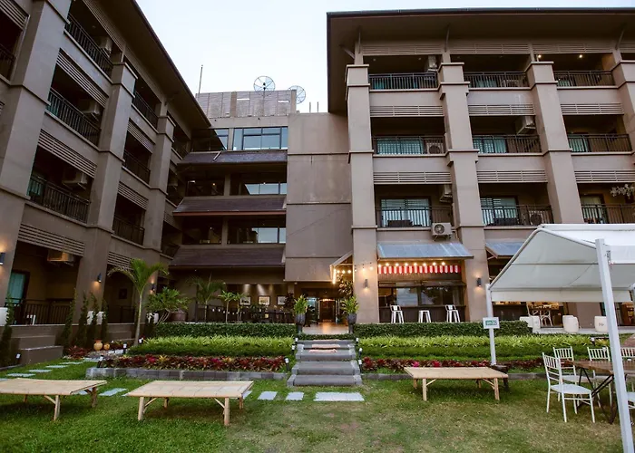 Brown House Hotel