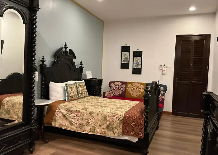 Songkhla Tae Raek Antique Hotel