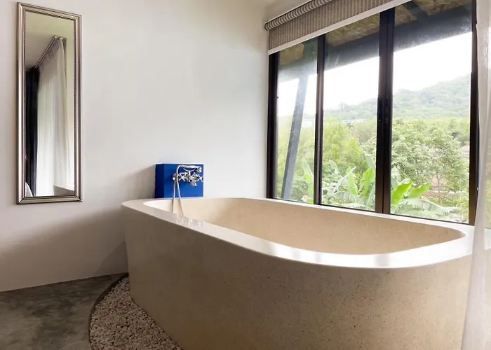 Kraam Silhouette Hotel And Cafe Phuket- Chalong Pier Hotel