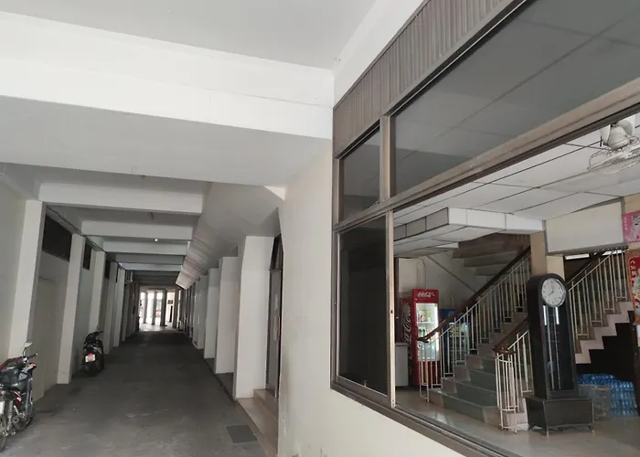 โรงแรมฟ้าไทย