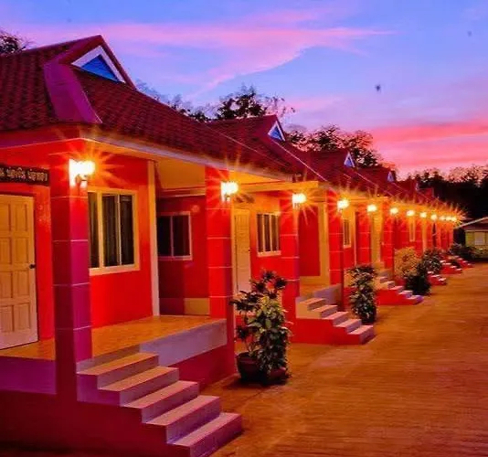 โรงแรมศศิธร บูทีค แอนด์ รีสอร์ท