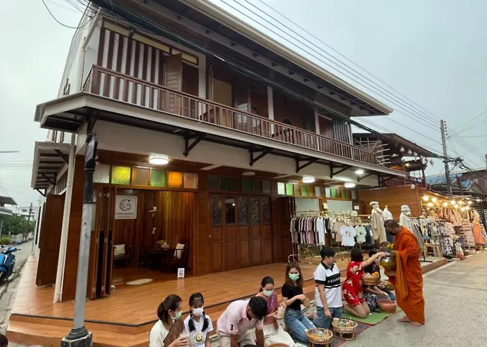 จันทร์มีสุข เชียงคาน