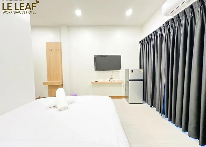 Leleaf Work Spaces Hotel - เลอลีฟ เวิร์คสเปซ โฮเทล ท่าแร่ สกลนคร