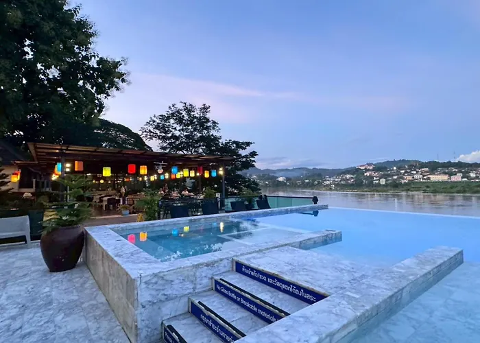 Chiangkhong Teak Garden Riverfront Hotel