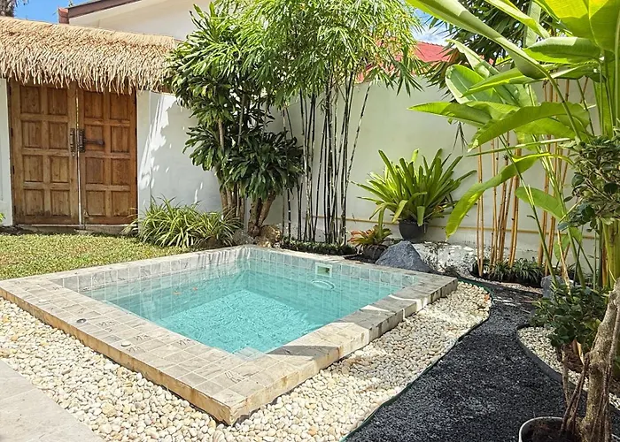 Baan Saint-Tropez Seaview Villas Kata Beach