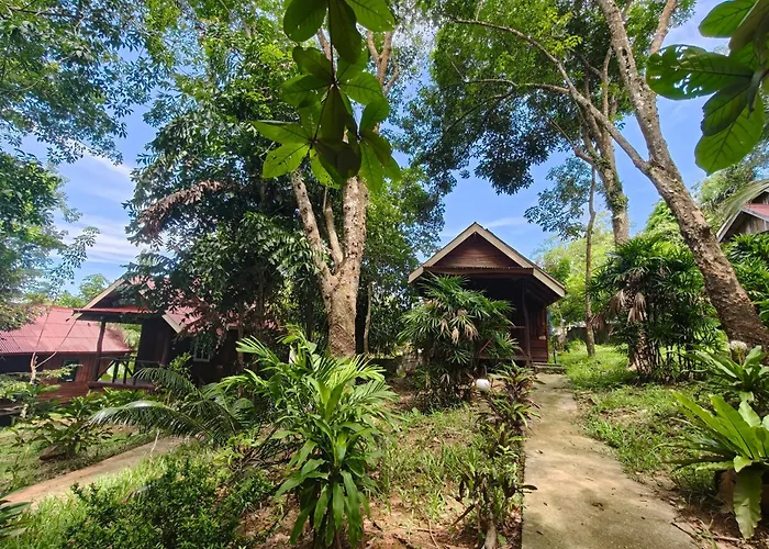 Jungle Hill Beach Bungalow Koh Jum