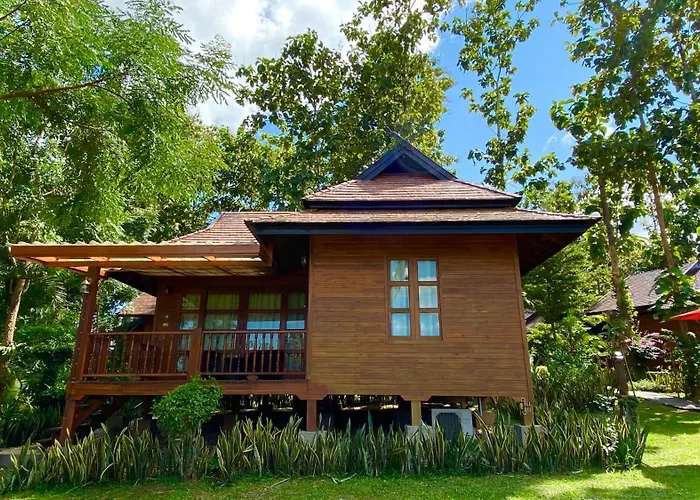 Nan Seasons Boutique Resort