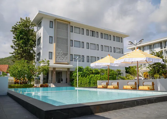The Navy House Hotel