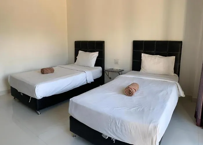 Newdhara Place Lom Sak Hotel