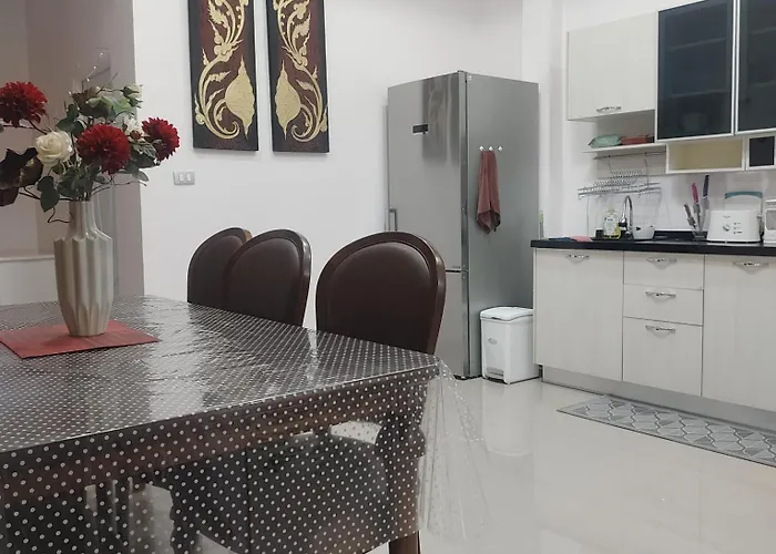 Separate 2 Bedroom House With Swimming Pool