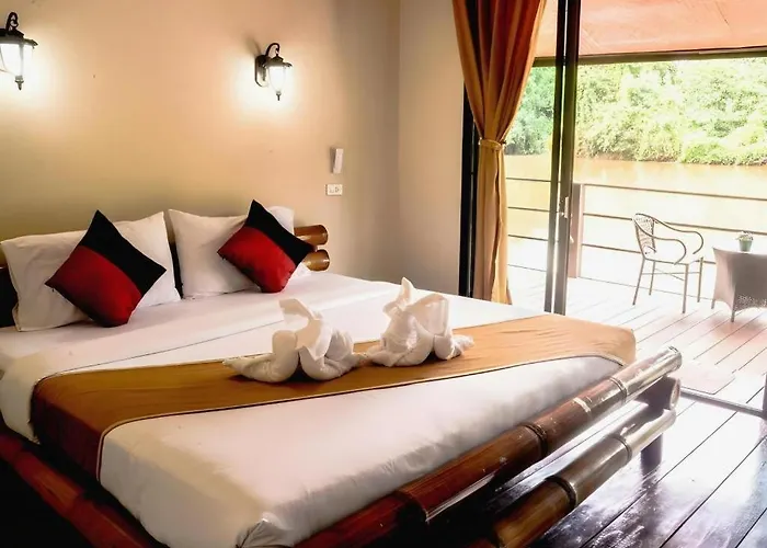 Banana Resort & Spa Ban Kao 