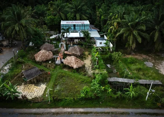 Khaosok Chao Eco Farm Stay