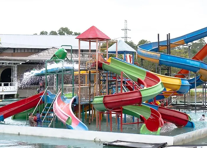Lamphurai Riverside Resort And Spa