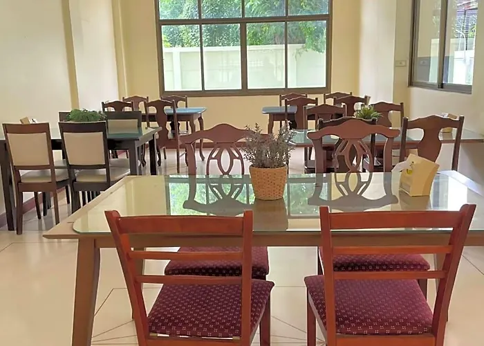 Tonkhoon Hotel