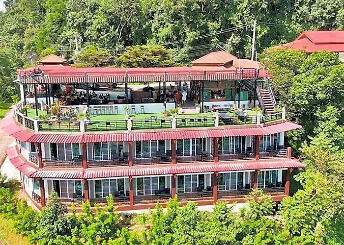 Phumektawan Resort