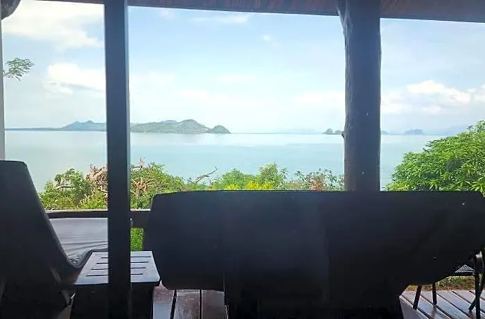 Esmeralda View Resort
