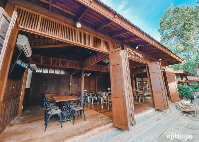 House Of Passion Amphawa Hotel