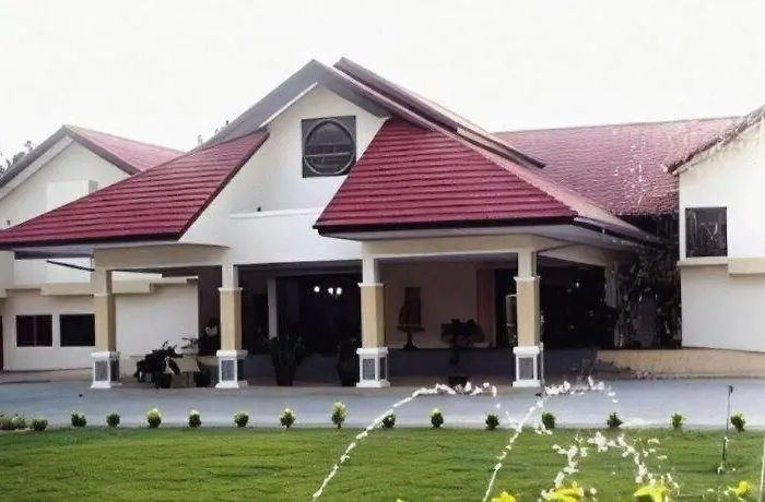 Golden Land Hotel