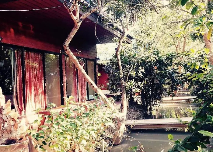Baan Suan Phidchamika