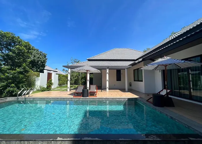 Bangtao Beach Walk Villa By Taan Residence