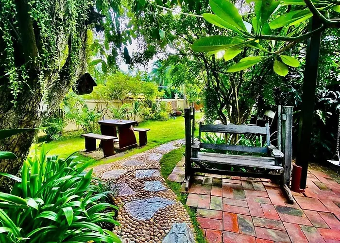 Baan Saranrom