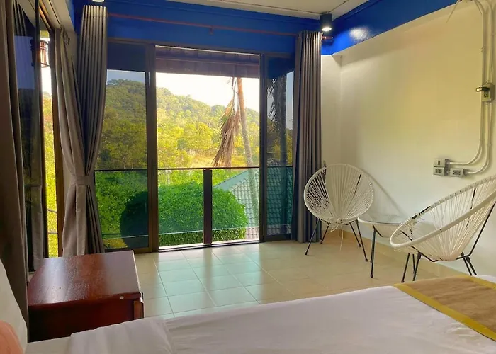 Amazing Seaview And Pool House 2 Beds Karon