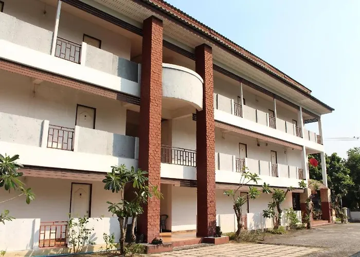 Oyo 75420 Howto Hotel
