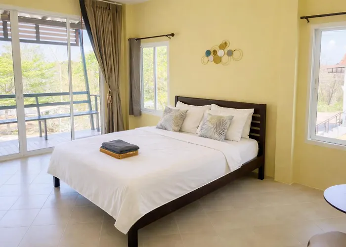 Koniix Garden Cottage Ko Sichang