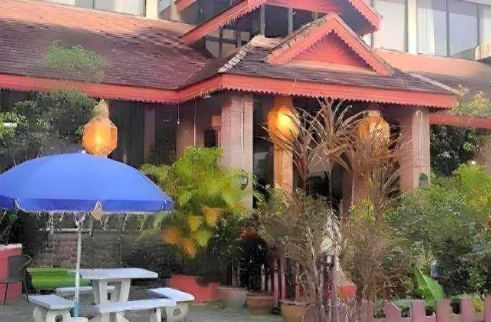 Piyaporn Hill Paradise Hotel