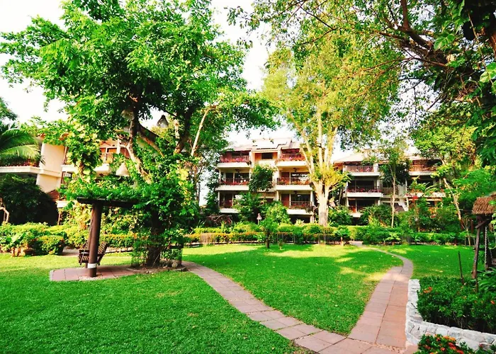 Birds And Bees Resort Pattaya