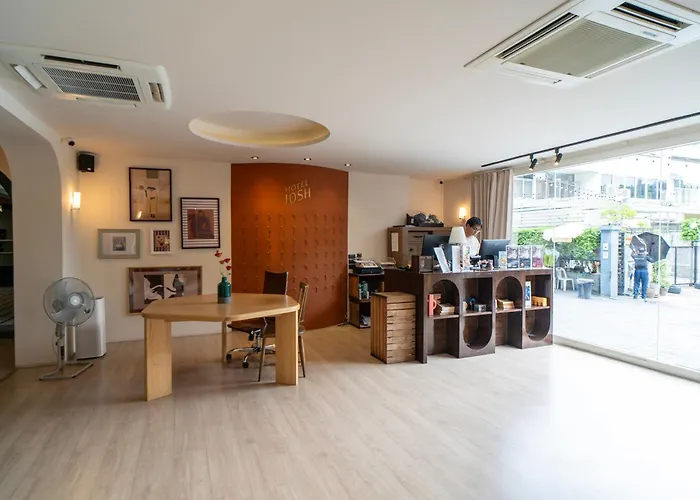 Josh Hotel