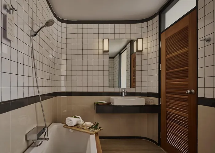 The Motifs Eco Hotel - Sha Extra Plus