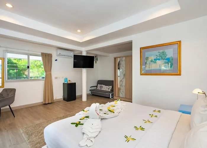 Oceanview Bungalows By Eat, Karon Beach