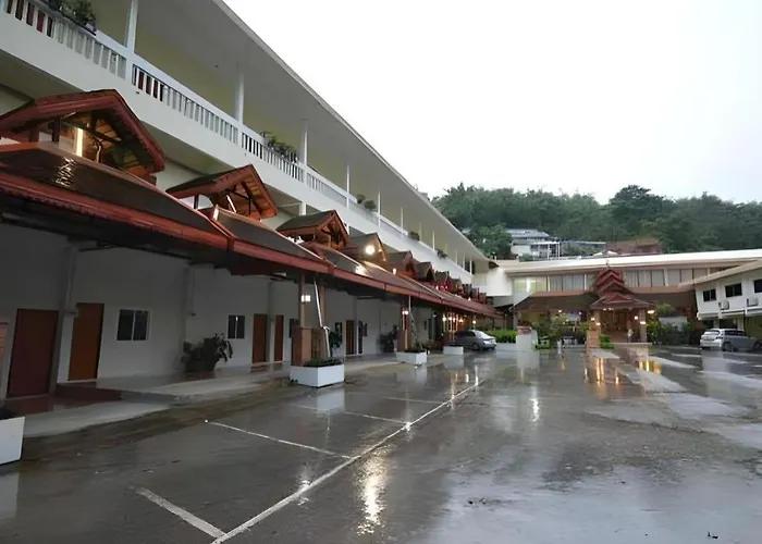 Piyaporn Hill Paradise Hotel