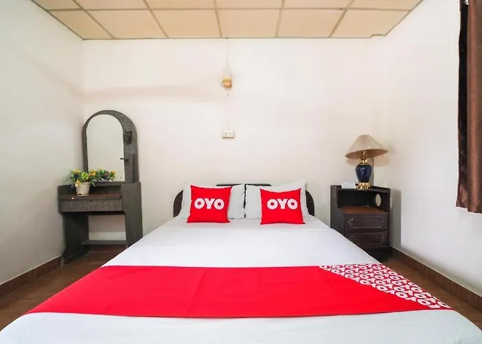 Oyo 654 Samanmit Inn Hotel