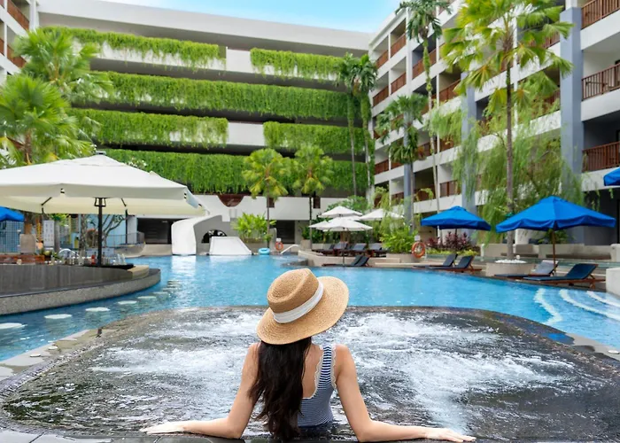 Deevana Plaza Phuket - Sha Extra Plus