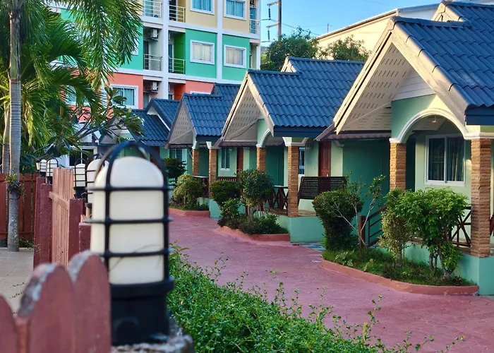 Phaithong Sotel Resort