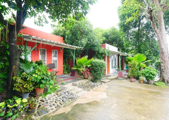 Forest Bungalows & Mama'S Restaurant Chalong