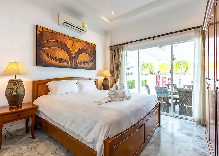 Private 3 Bedroom Pool Villa Pp10