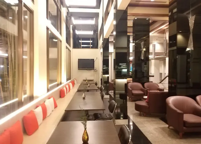 Songphanburi Hotel