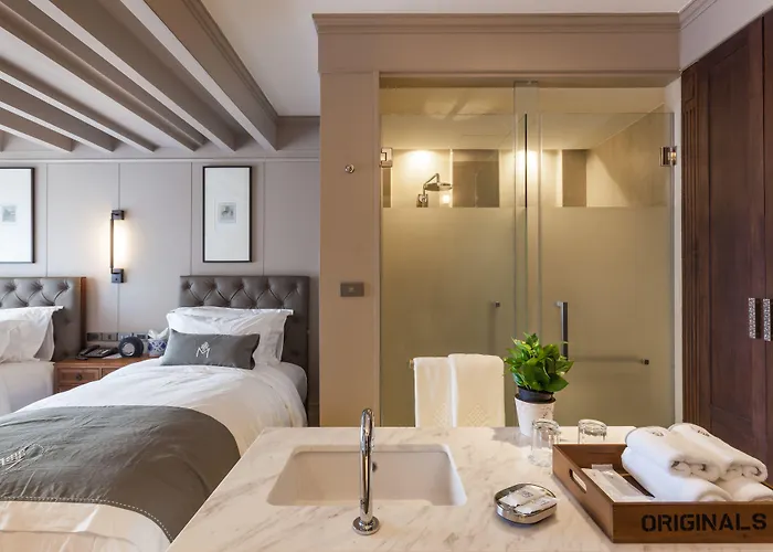 Marine Beach Hotel Pattaya - Sha Plus