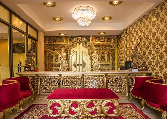 Nakaraj Princess Chiang Rai - Walking Street