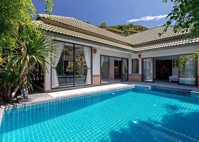 Karon Beach Pool Villa - Sha Extra Plus