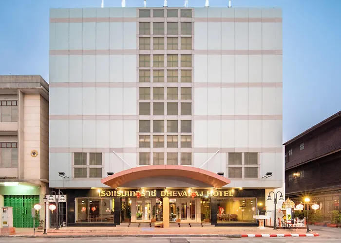 Dhevaraj Hotel Nan