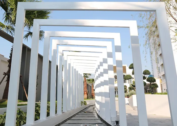 Crystal Palace Luxury Hotel Pattaya