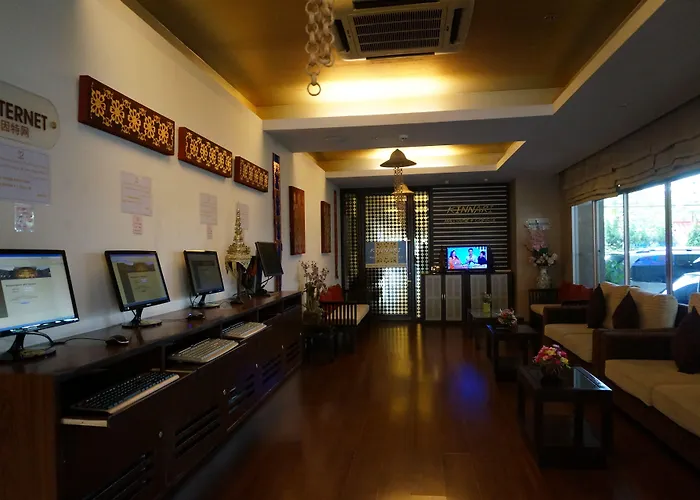 Maninarakorn Hotel