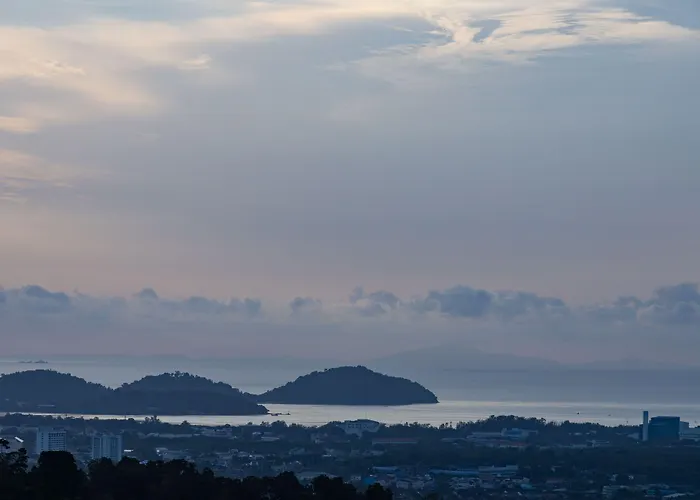 Phuket View Coffee And Resort