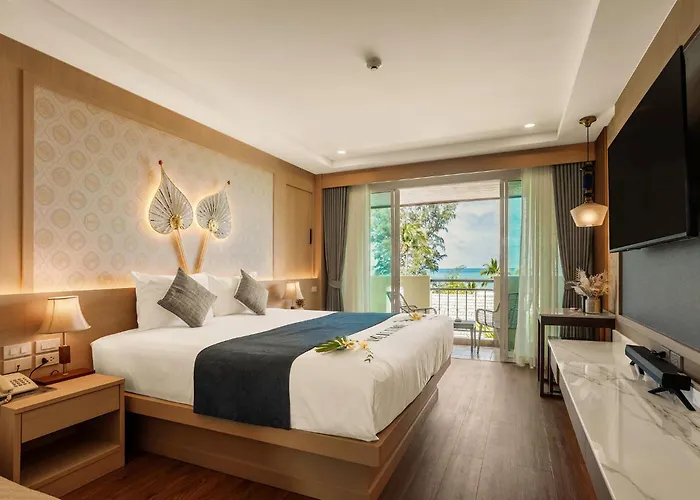 Baan Sailom Hotel Phuket - Sha Extra Plus