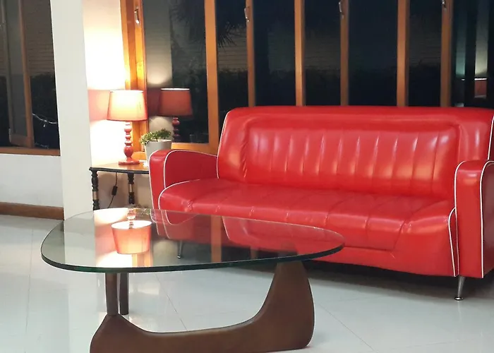 J2 Hotel Maesot