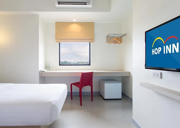 Hop Inn Lopburi